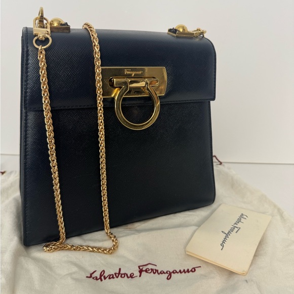 Salvatore Ferragamo Crossbody Bag with Gold Hardware. - Picture 6 of 9